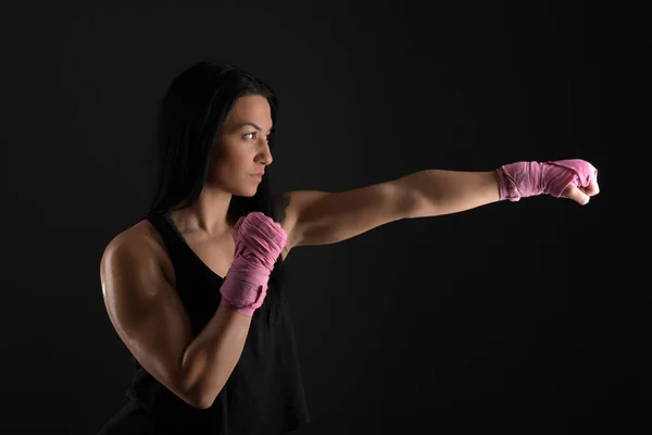 Сексуальная Девушка Тренируется Тренажерном Зале Занимается Боксом — стоковое фото