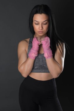 Spor yapan atletik kız.