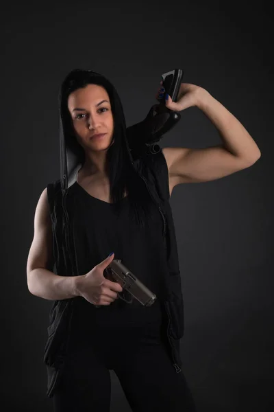 Sexy Frau Mit Waffe — Stockfoto