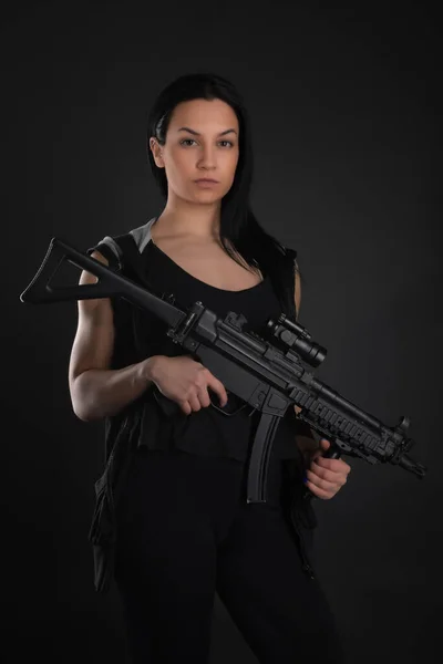 Donna Sexy Con Pistola — Foto Stock