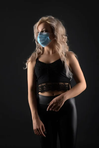 Beautiful Blonde Woman Long Curly Hair Respirator Mask — Stock Photo, Image