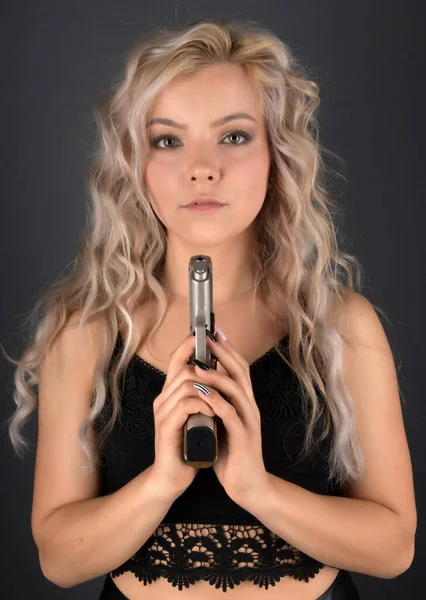 Young Sexy Woman Gun — Stock Photo, Image