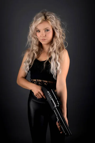 Mujer Sexy Con Pistola — Foto de Stock