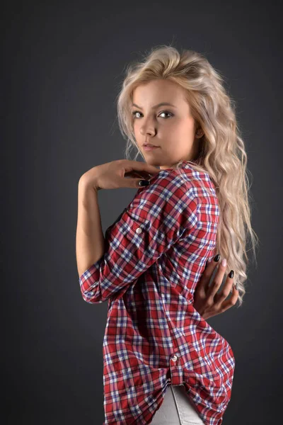 Sexy Junge Stilvolle Blonde Langhaarige Frau — Stockfoto