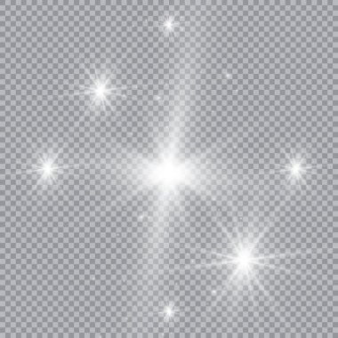 Şeffaf beyaz parlayan ışık patlaması. Işın parıltılarıyla serin efekt dekorasyonu için vektör illüstrasyonu. Parlak yıldız. Şeffaf parlak parlak parıltı, parlak alevler. Parlak desen.