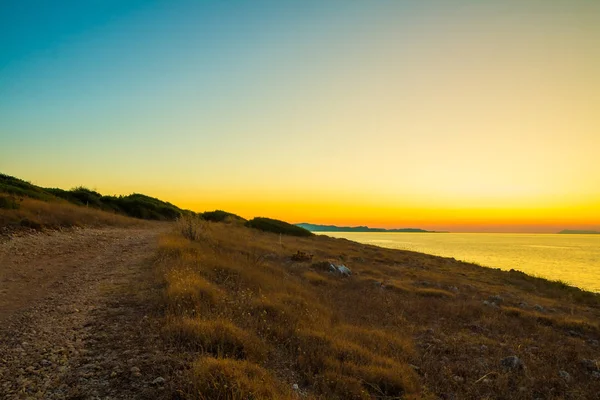 Corfu Adası 'ndaki Antinioti Batı Sahili' nde gün batımı
