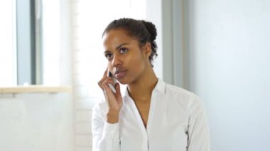 Evet, ofis çağrı yanıtlanıyor