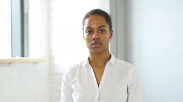 Retrato de mujer negra — Vídeos de Stock