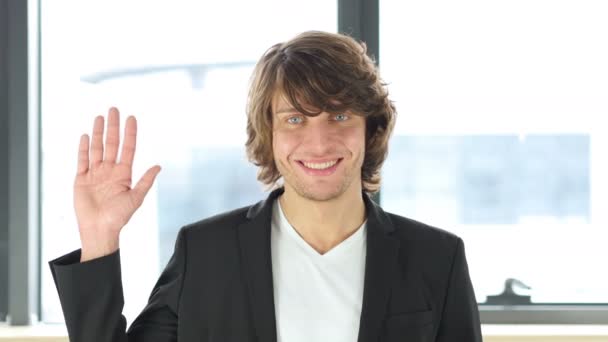 Hello gesztus alkalmi üzletember — Stock videók