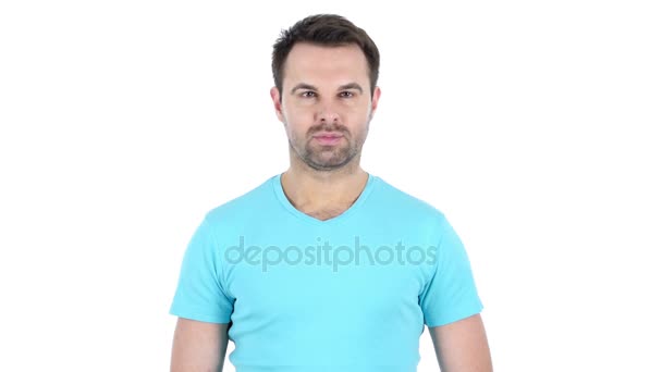 Porträt eines Mannes mittleren Alters, weißer Hintergrund — Stockvideo