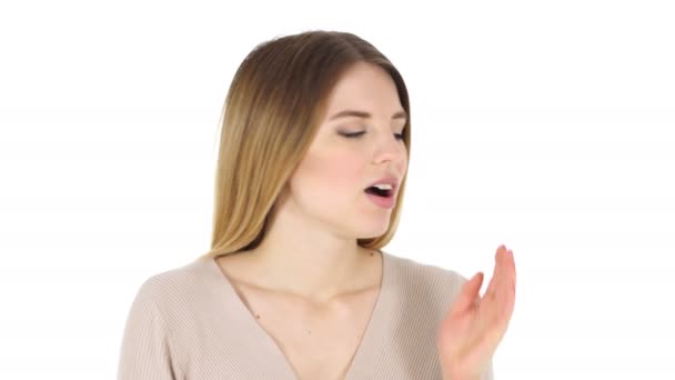 Hosta kvinna, vit bakgrund — Stockvideo