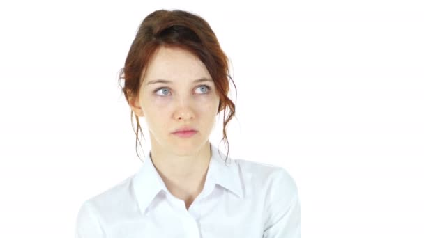 Medo preocupado mulher, fundo branco — Vídeo de Stock