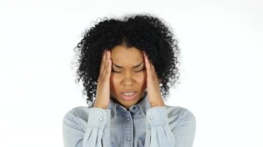 Frustratation, baş ağrısı ile siyah kadın