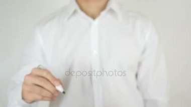 Topluluk, camın üzerine yazılmış