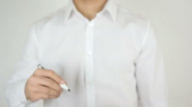 Dediğimi yap, camın üzerine yazılmış