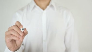Destek Hizmetleri, cam üzerine yazılmış