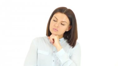 Uyuyan kadın ofiste iş başında