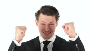 Beyaz arka plan üzerinde başarılı iş adamı kutluyor