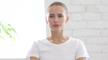 Reddetme, güzel genç kadın inkar, portre sevmeme