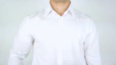 İlk iş, adam cam üzerine yazma