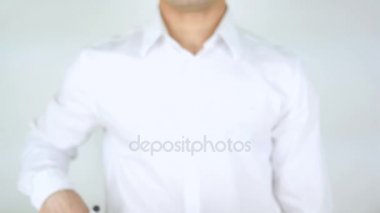 Online dilekçe, adam cam üzerine yazma