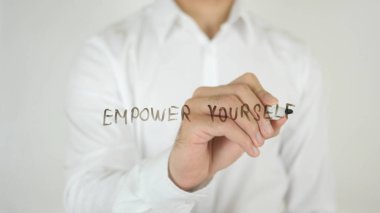 Güçlendirin, camına yazılı