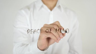 İçiniz rahat olsun, camın üzerine yazılmış