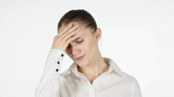 Dolor de cabeza, Mujer triste con dolor de cabeza, Fondo blanco —  Fotos de Stock