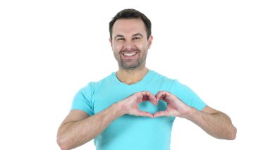 Kalp işareti orta yaşlı adam, beyaz arka plan