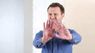 Durdurma, karşıt orta yaşlı adam