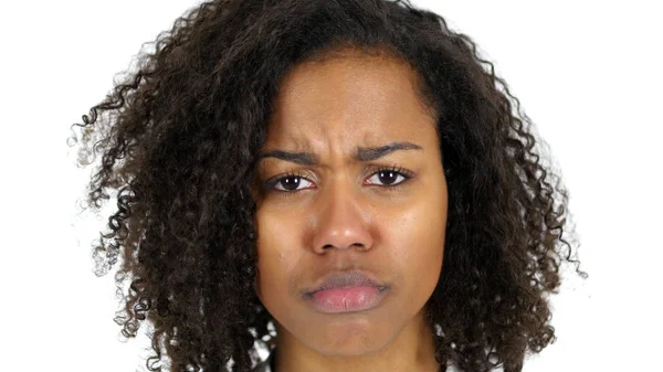 Mulher negra triste Cara, Choro, fundo branco — Fotografia de Stock