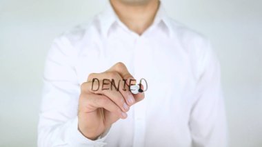 Reddedildi, dostum camın üzerine yazma