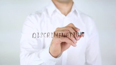 Ayrımcılık, adam cam üzerine yazma