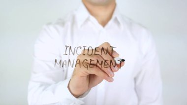 Olay yönetim, adam cam üzerine yazma