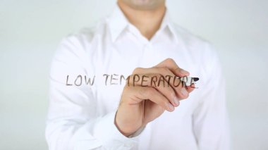 -Düşük derece, cam üzerinde yazılı adam