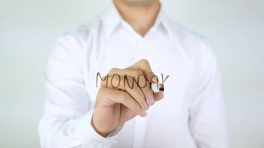 Cam üzerinde yazılı Pazartesi, adamım