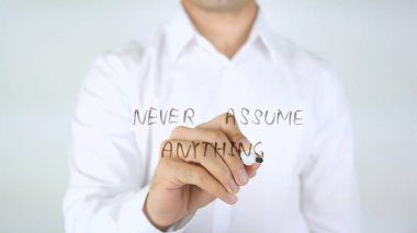 Hiç bir şey kabul, cam üzerinde yazılı adam