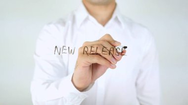 Yeni sürüm, adam cam üzerine yazma