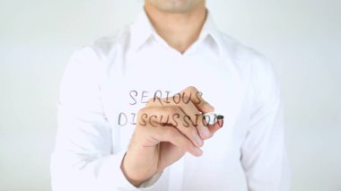 Ciddi tartışma, adam cam üzerine yazma