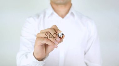 Yavaş, dostum camın üzerine yazma