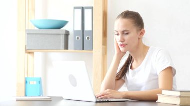 Office, Office yorgun hissediyorum sonra işte yorgun kadın