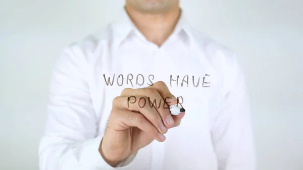 Słowa mają moc, człowiek pisania na szkle — Zdjęcie stockowe