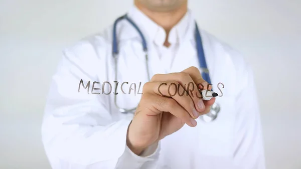 Medische cursussen, dokter schrijven op glas — Stockfoto