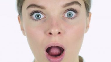 Kapatmak yukarıya-in şok, merak G beyaz arka plan