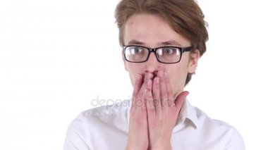 Adam şaşkın ve sorunları korkuyor gözlük