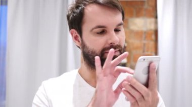 Adam iş Smartphone Office tarama sakal