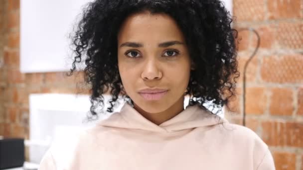 Heart Sign by Afro-American Woman, Hands Gesture — Stock Video