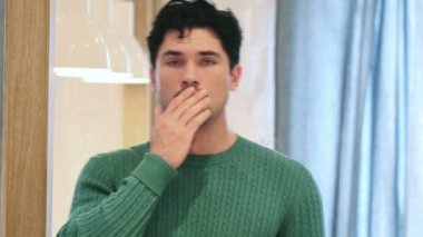 Öksürük, hasta Afro-Amerikan adam, portre