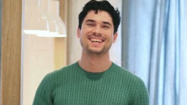 Afro-Amerikan adam Webcam görünümü ile görüntülü sohbet