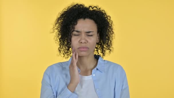 Portrait of Attractive Casual African Woman having Toothache — 비디오